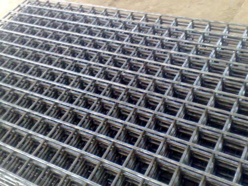 格尔木镀锌网片定做公司 鑫龙彩钢钢构供应