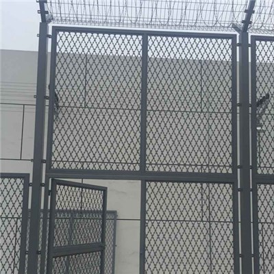 监狱用的钢网墙 安全防护网厂家直销