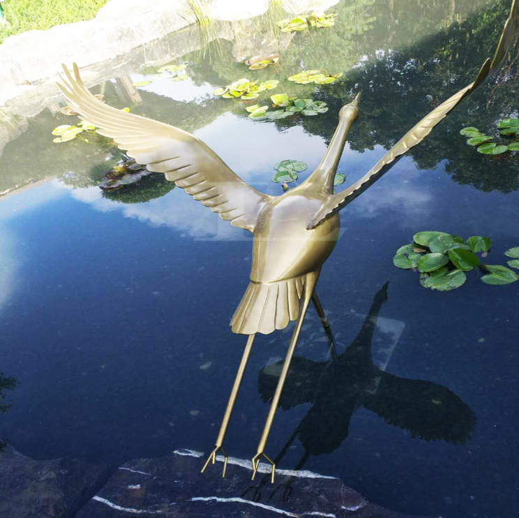 聚金园林雕塑 动物造型不锈钢雕塑仙鹤水景装饰雕塑