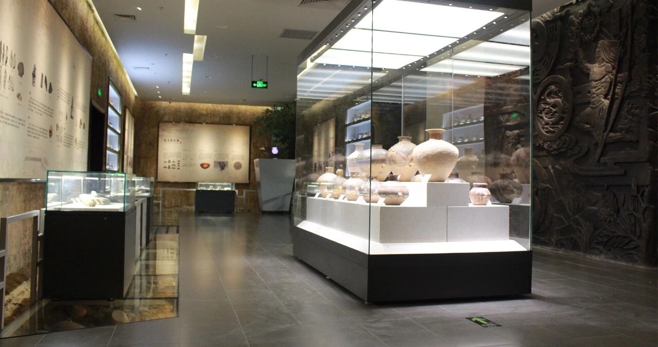 博物馆文化展柜价格 隆城展示博物馆历史展柜订做厂家