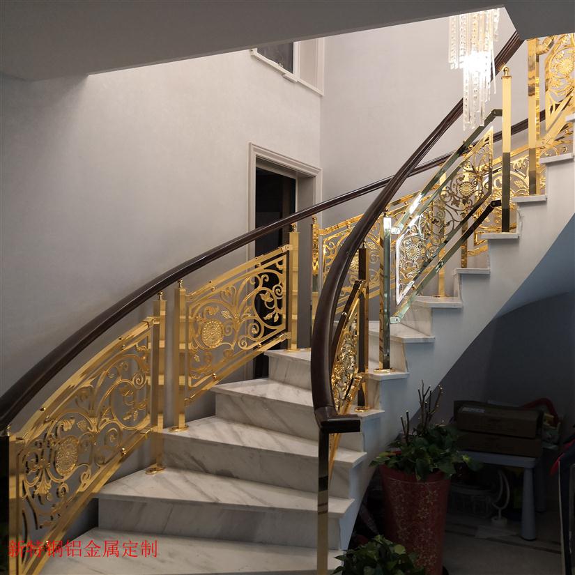 南京别墅铜雕刻楼梯厂家 设计铜雕刻楼梯设计并不难