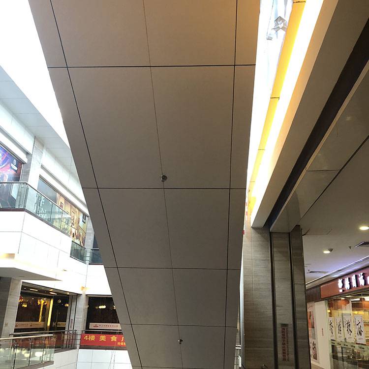 黄石商场定制手扶电梯铝单板 2.0厚银色铝单板厂家