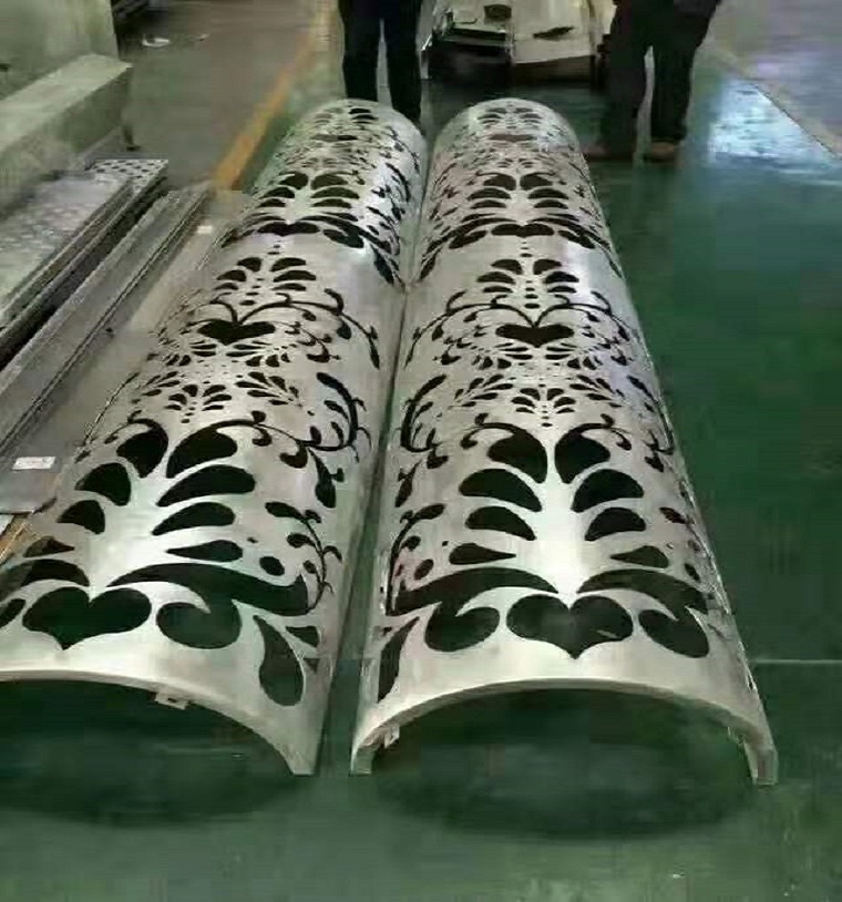 大连雕刻镂空铝单板生产厂家