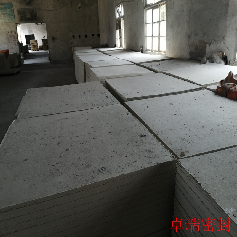 信阳石棉保温板生产厂家 炉门保温板 优良的抗热震性及热稳定性