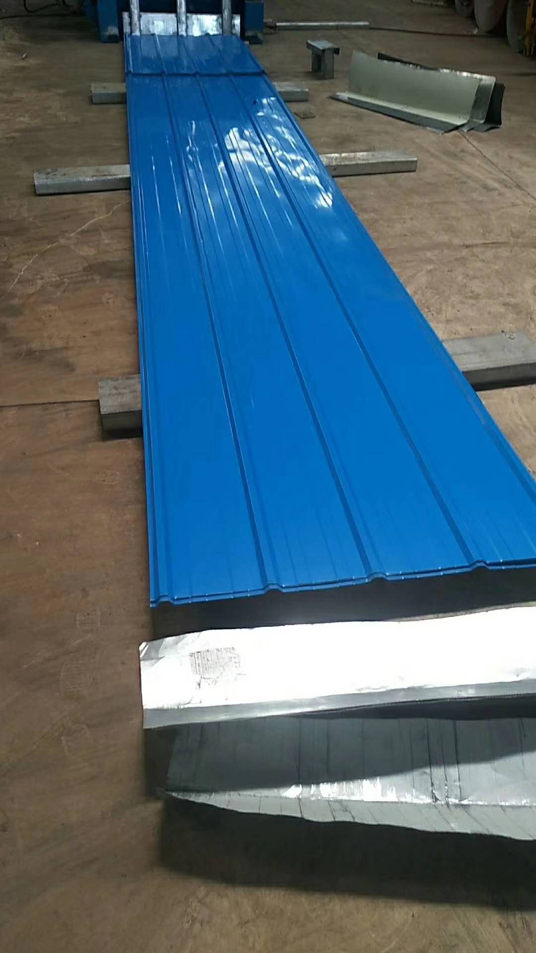 河南彩钢板生产厂家 可以选择河南恒灿彩钢板