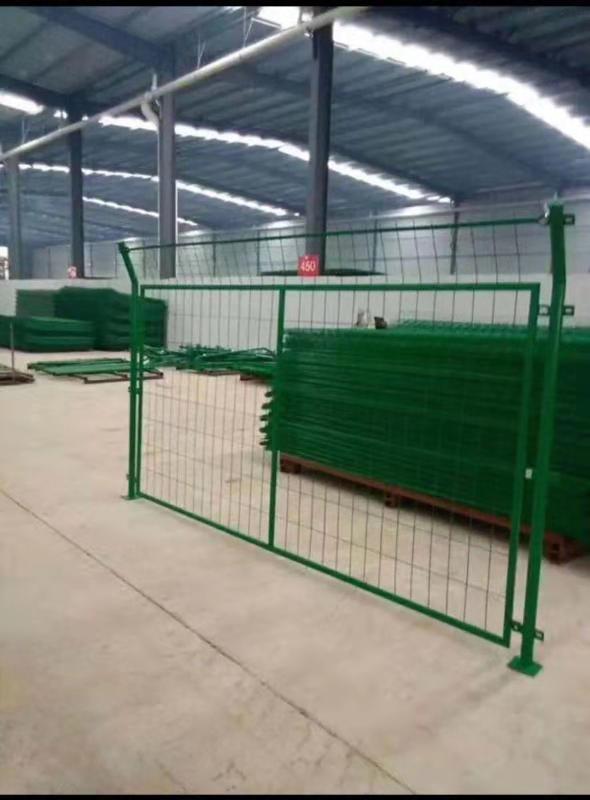 广东园林圈地荷兰护栏 养鸡场隔离防护网 绿色包塑护栏网