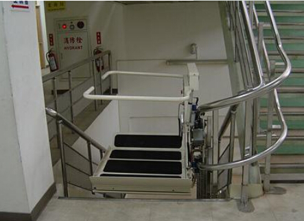 残疾人轮椅升降机
