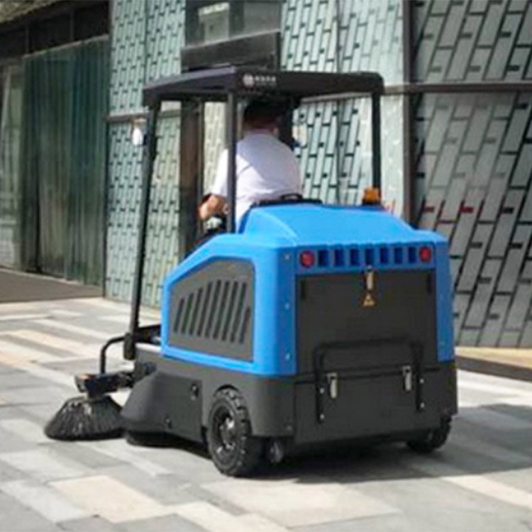 贵州扫地机厂家 驾驶式洗地机 专业供应商