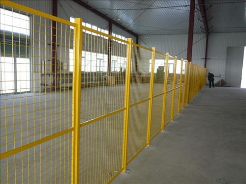现货仓库隔离带厂房分割铁丝防护车间隔离网框架围栏网