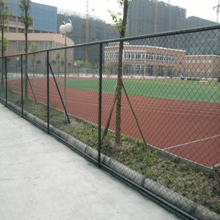 体育隔离网 室外网球场围栏 绿色钢网