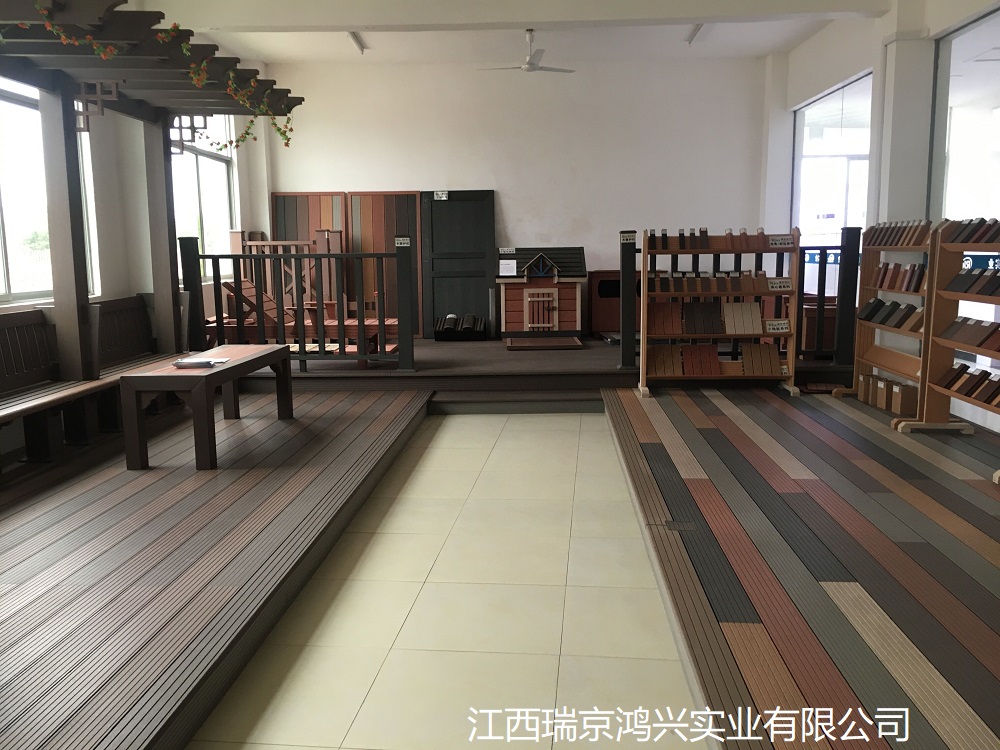 江西瑞京鸿兴生产批发多元色木塑地板1米起批
