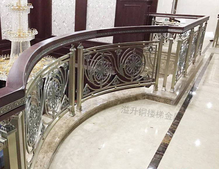 巴中欧式铜艺楼梯围栏