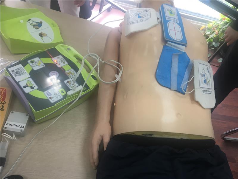 山南美国卓尔AED除颤仪
