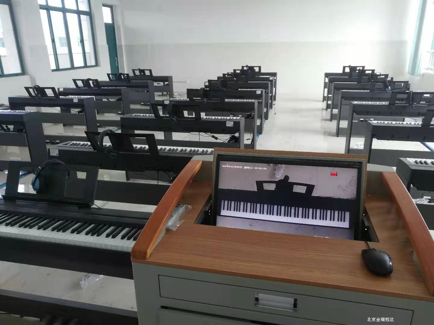 广州电钢琴实训室 音乐教室系统 电钢琴系统价格