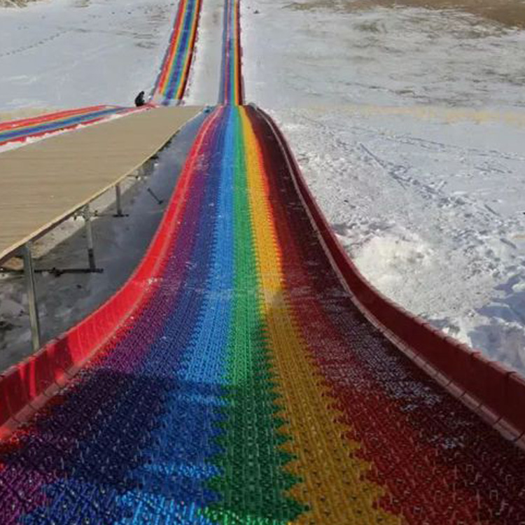 不分年龄段都可以玩的 彩虹滑道七彩滑道厂商 旱雪滑道直销