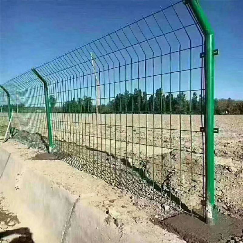 厂家直销双边丝护栏网-框架护栏网定做-家禽养殖围网-果园围网
