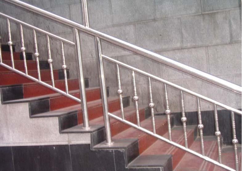 牢固不锈钢扶手定制 坚固不锈钢栏杆厂址 天津市万利盈金属门窗有限公司