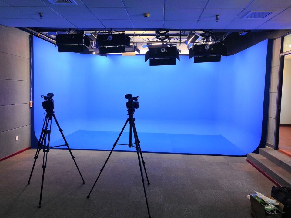 虚拟演播室抠像系统电视台虚拟演播室搭建设计装修工程 校园虚拟演播室搭建
