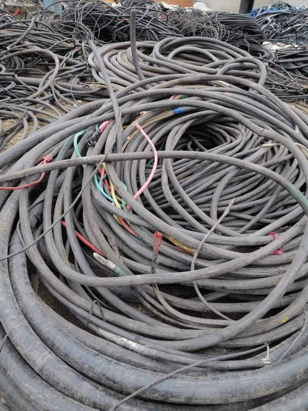 鹿泉光伏电缆回收 回收电线电缆