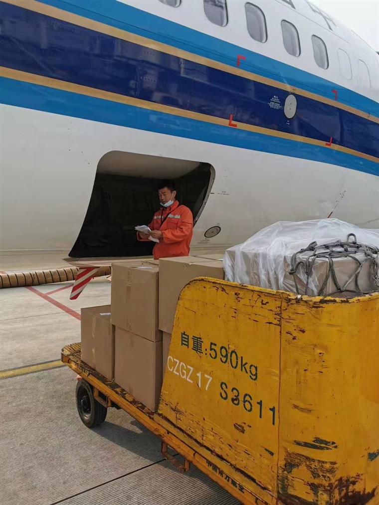 锦州美容仪器空运 空运公司 配备专业装卸设备