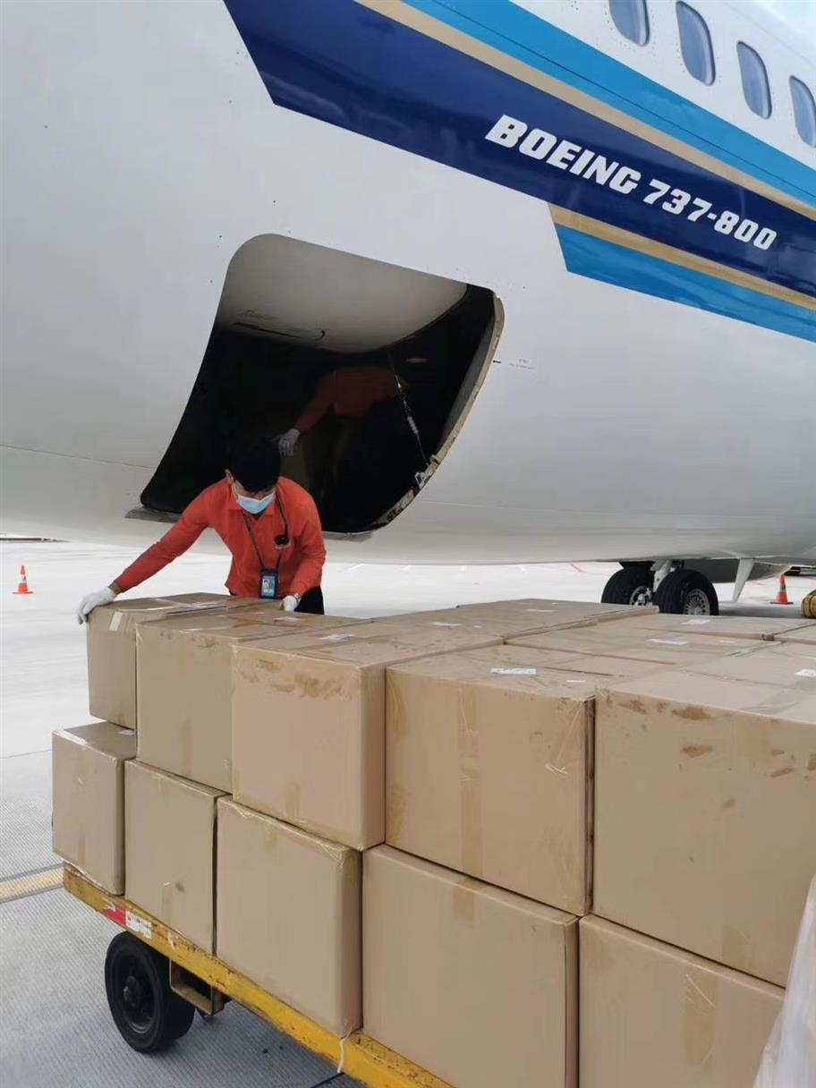 迪庆水果空运 服装鞋包空运 配备专业装卸设备