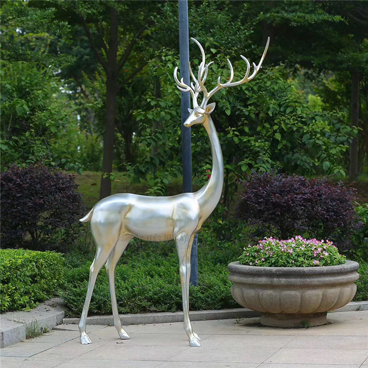 四川马动物雕塑玻璃钢 园林雕塑