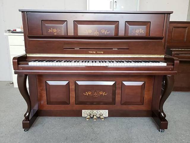 20年二手钢琴工厂批发日本韩国二手钢琴,成品,货柜,裸琴