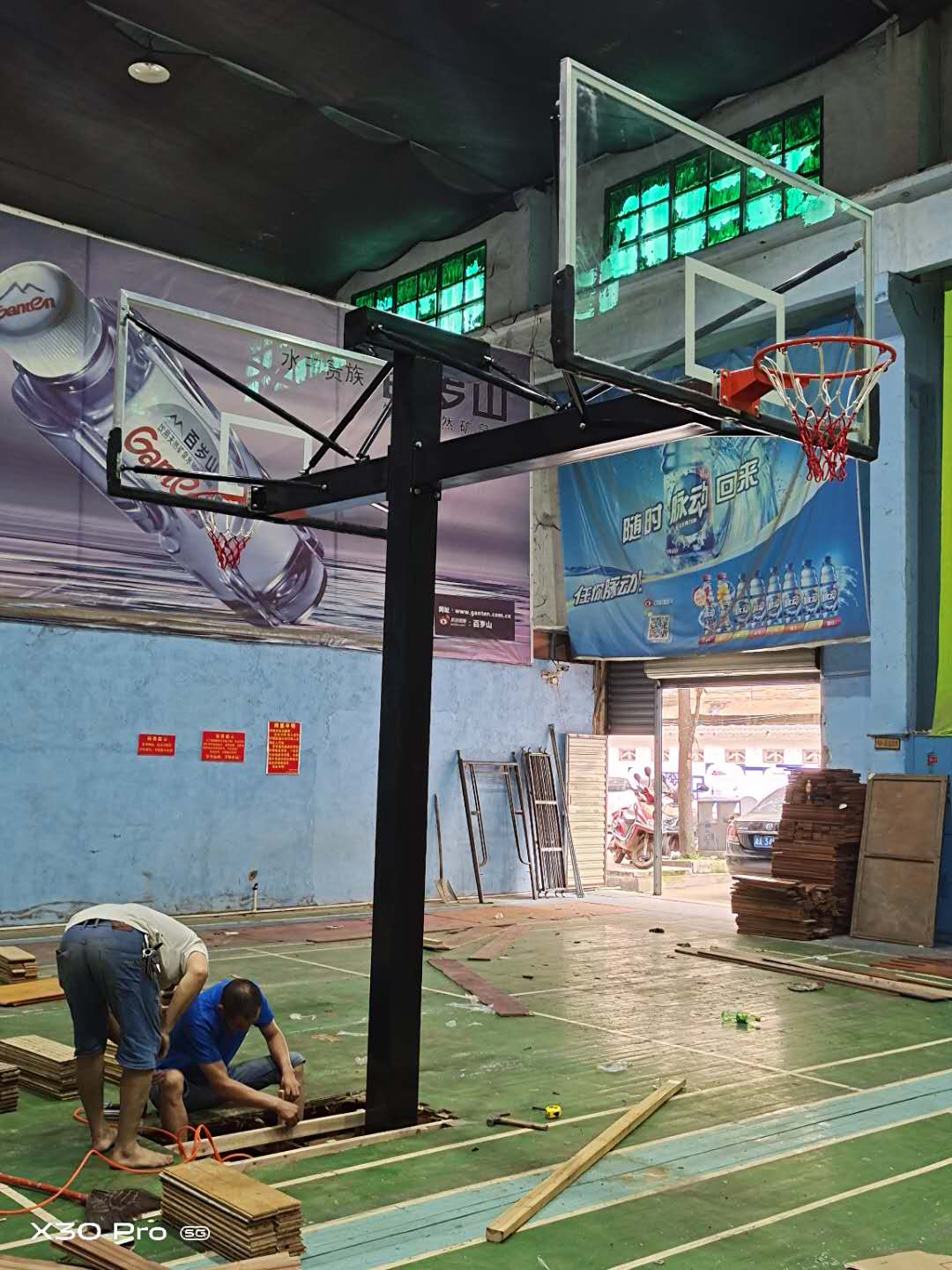 西安咸阳篮球架、足球门、健身器材