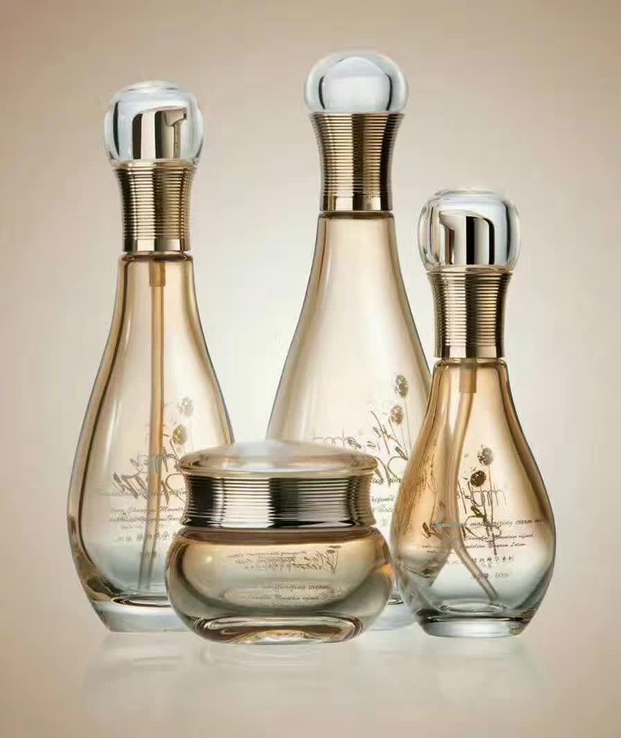 化妆玻璃瓶公司-玻璃瓶高温丝印厂