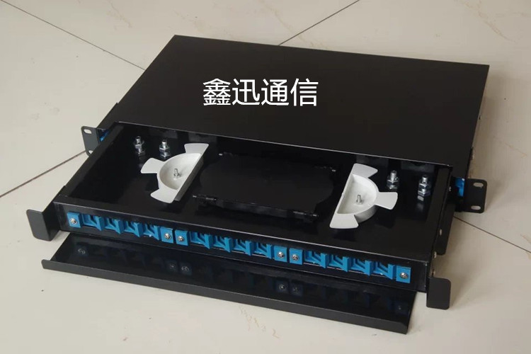 六安光纤终端盒-8芯光纤终端盒-光纤终端盒鑫讯通信*
