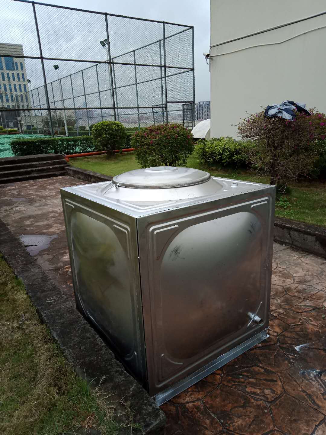 鸡西组合式不锈钢水箱电话 方形保温水箱 15年安装经验