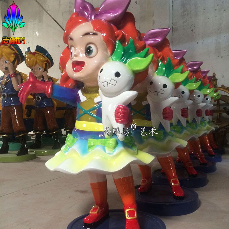 中国台湾动漫女主角萝卜女孩玻璃钢卡通人物雕塑 承接动漫主题场景制作