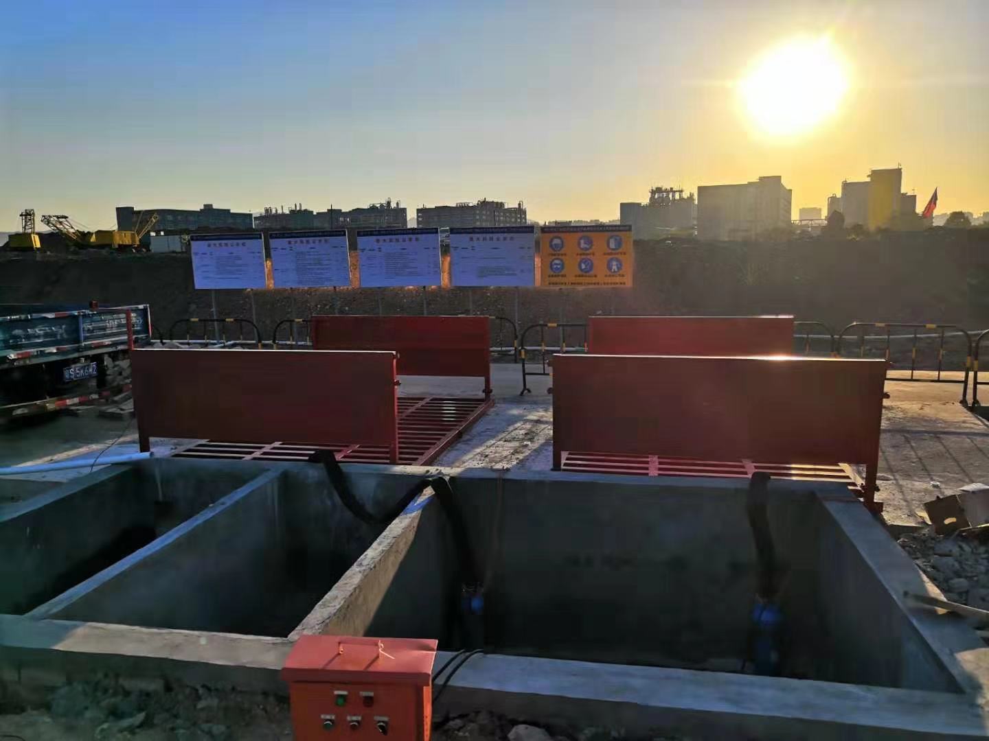 南京封闭式工地洗车机【工程冲洗设备】工程洗轮机厂家直营