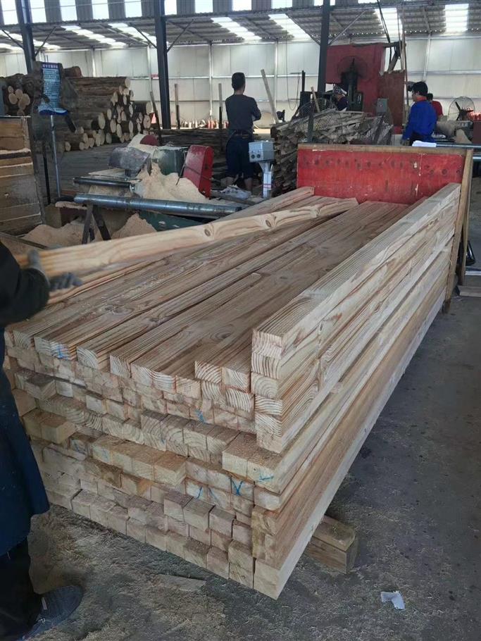 工地木方规格表图 建筑木方市场价格 工程建筑木方价格