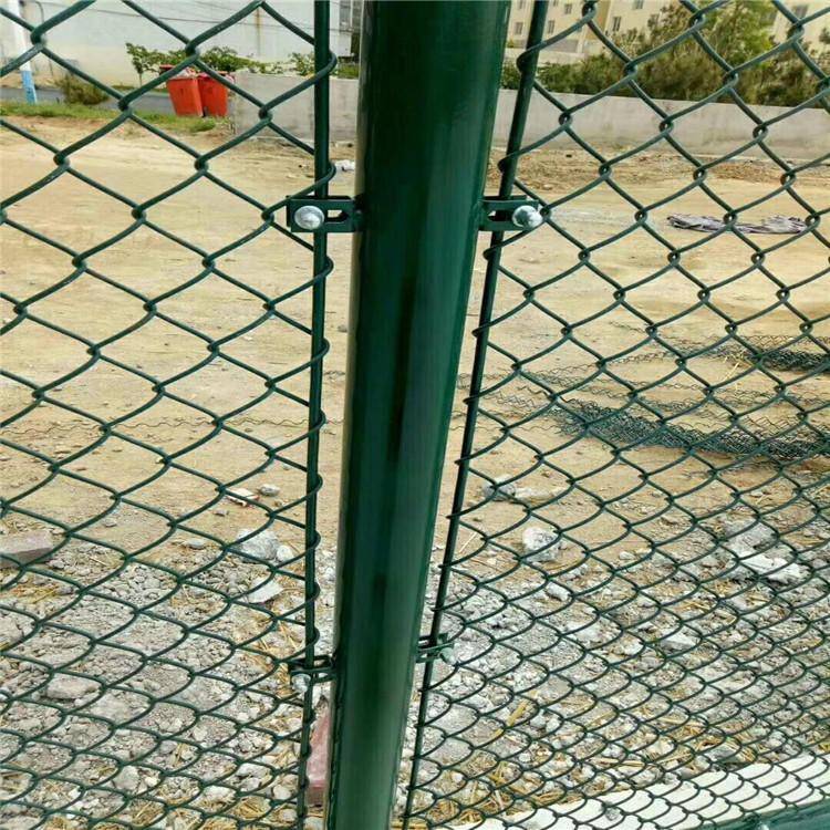球场围网 篮球场球场围网尺寸 防攀爬护栏网 运动场防护围栏