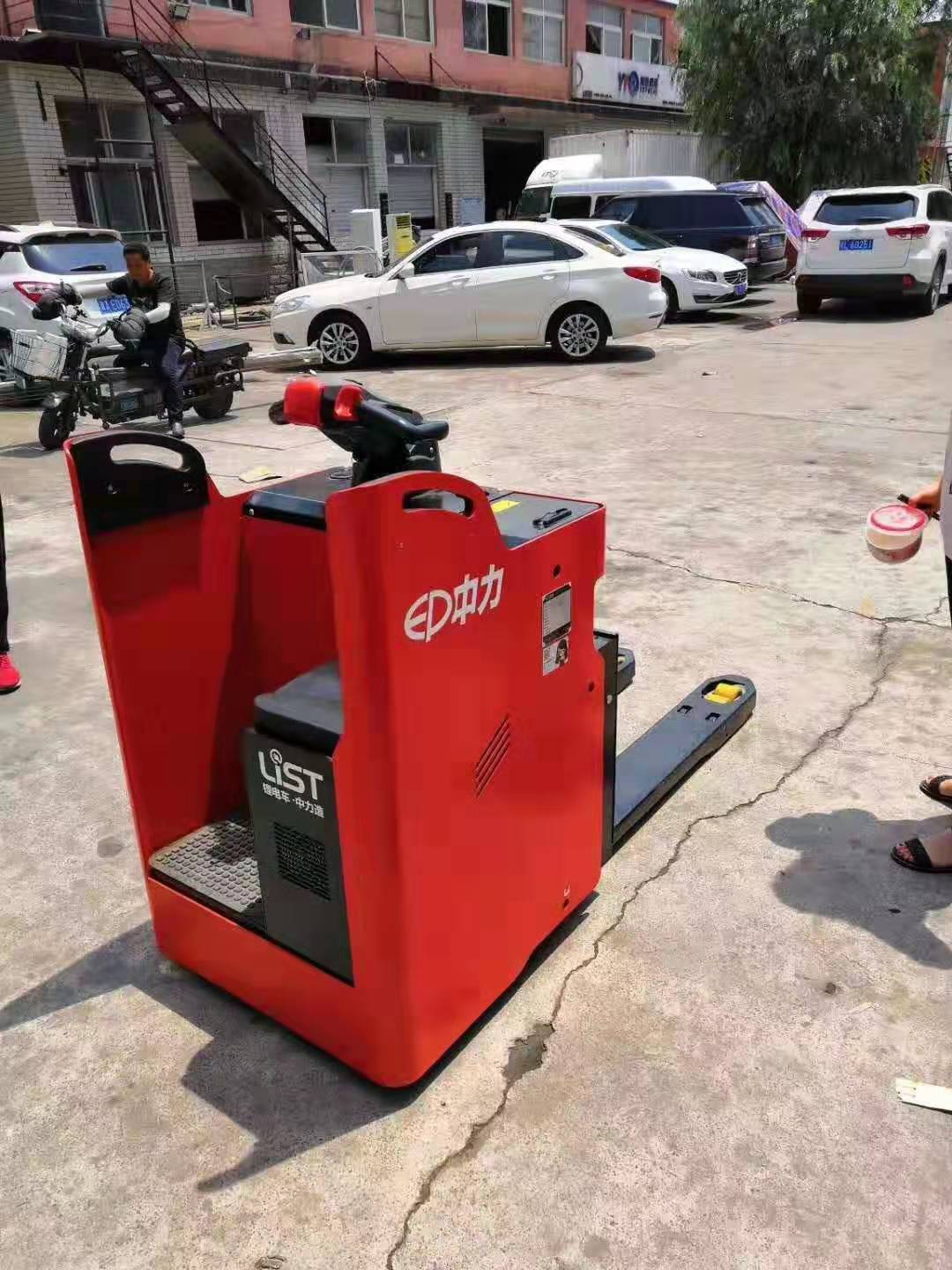 北京市通州区高价回收叉车，精品叉车；闲置托盘回收