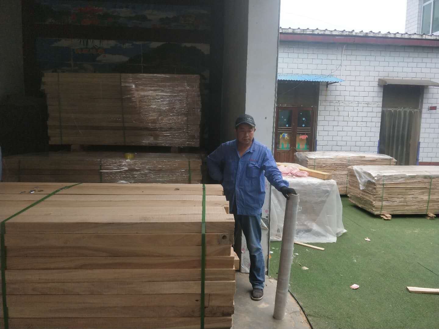 重庆老榆木板材批发 板材市场行情 自由板