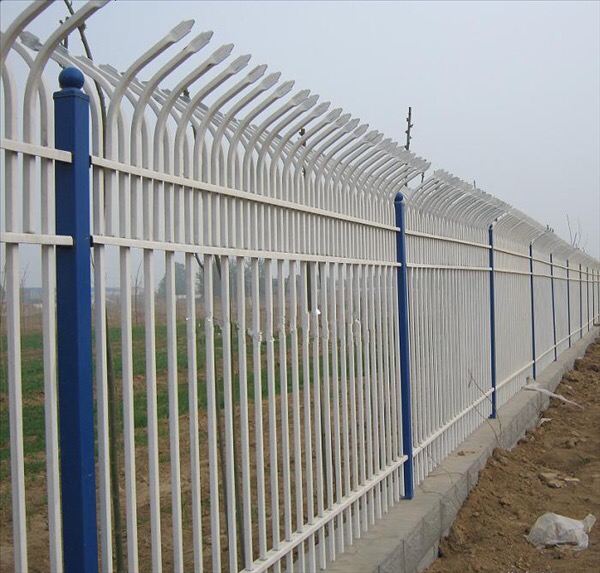 锌钢护栏生产厂家程诺建材欢迎咨询