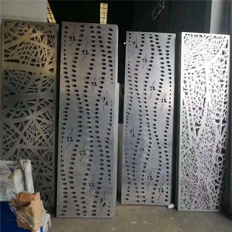 铝板艺术雕花楼梯护栏