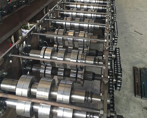重庆彩钢瓦机械复合夹芯板生产线厂家直供