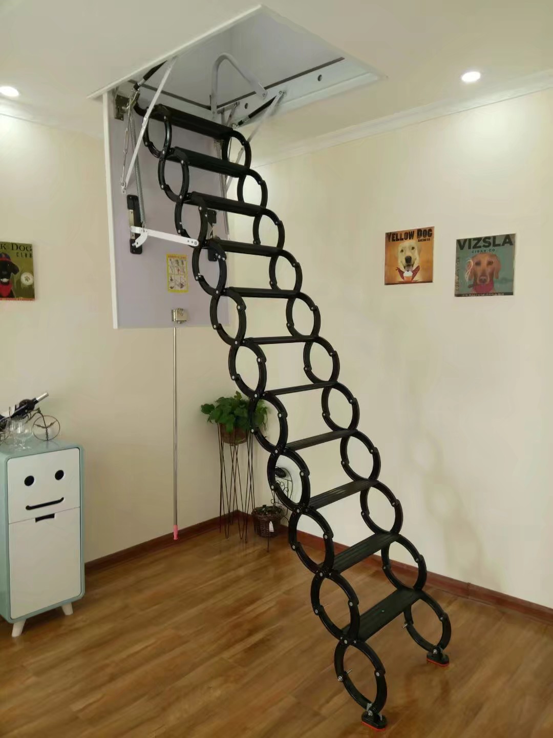 怀化室外伸缩楼梯设计 壁挂伸缩楼梯 厂家直销