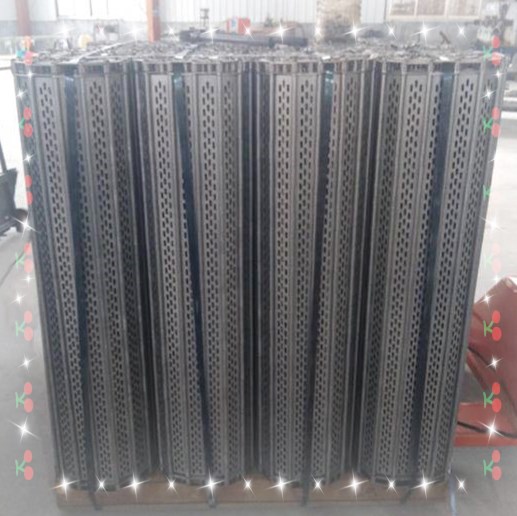厂家定制不锈钢冲孔链板高温输送带挡板式板链链条式板式传送带