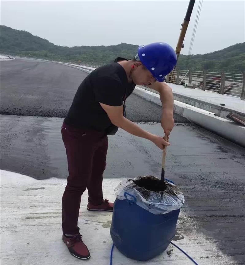 黑龙江SBS桥面防水涂料耐候