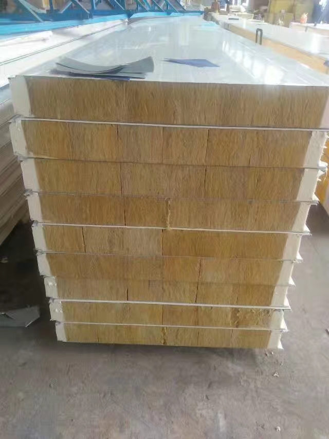 自清洁 天津50mm厚横铺金属岩棉外墙保温板屋面板 钢结构横铺板