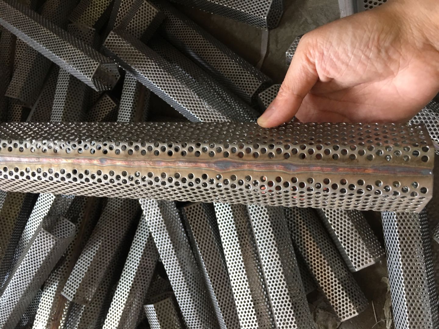 不锈钢筛网厂家 加工定做各种规格过滤网筒