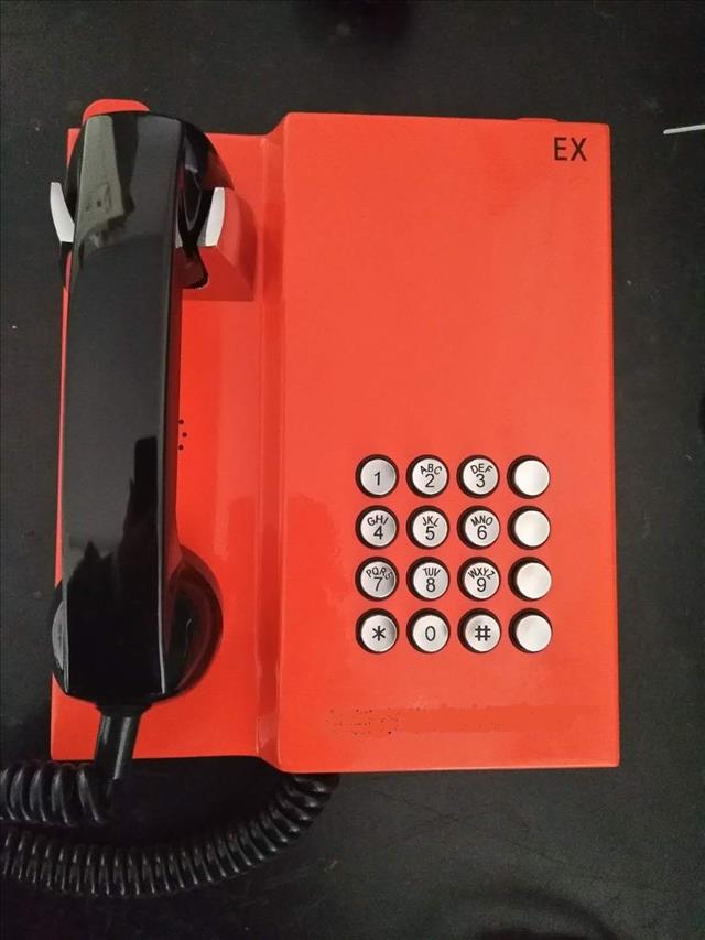 IZH-2型本安自动电话机