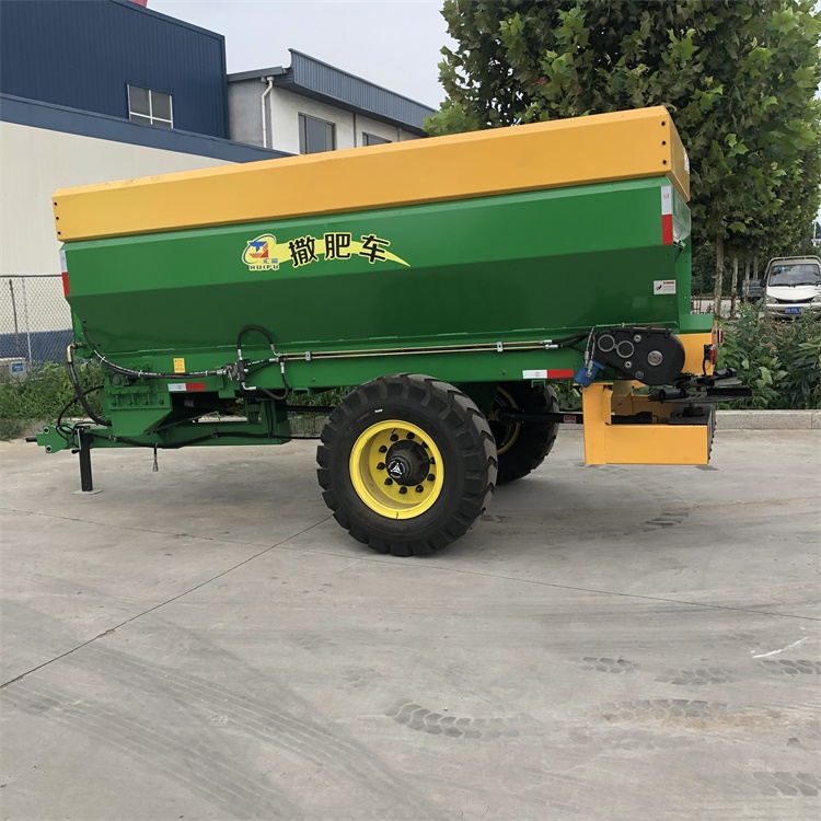 蛟龙式撒粪车
