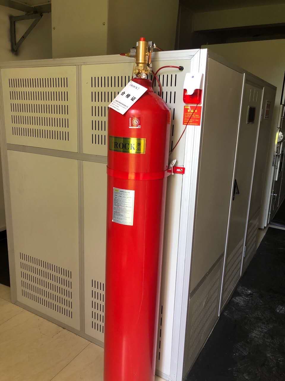 二氧化碳E42简接式自动灭火装置