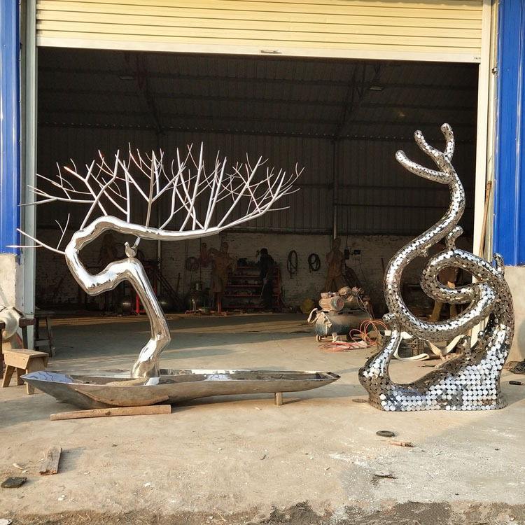 不锈钢雕塑发财树