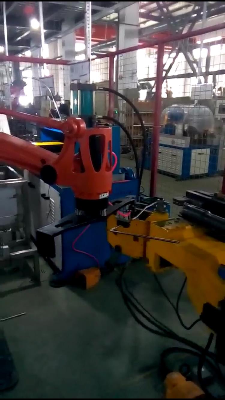 上海五金冲压机器人厂家报价